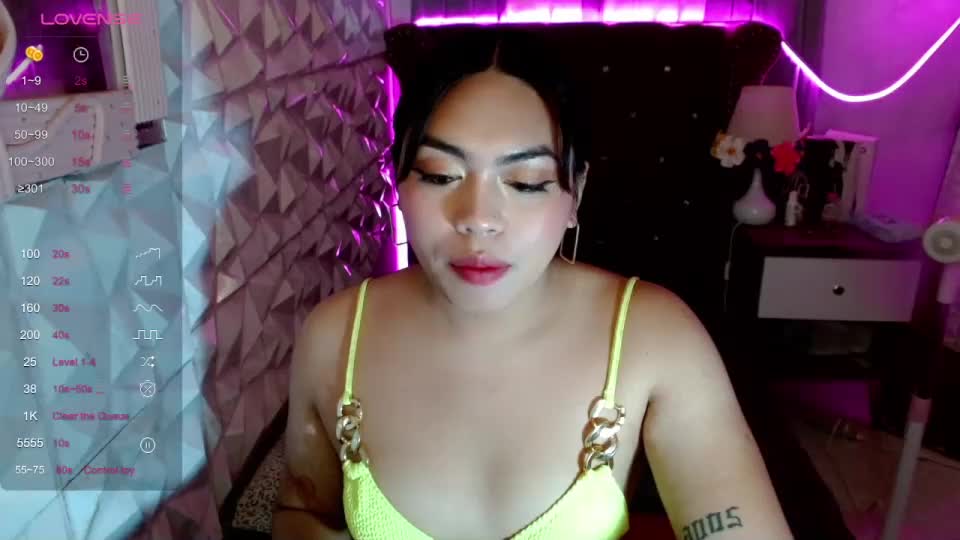 nathalie_lore Webcam Chat June 24, 2026