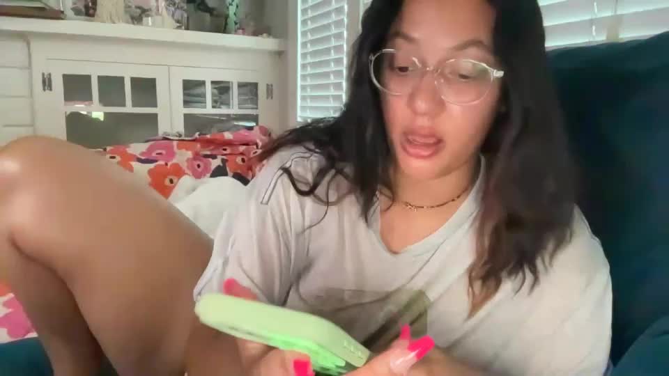 dreamyriri Webcam Chat June 29, 2026
