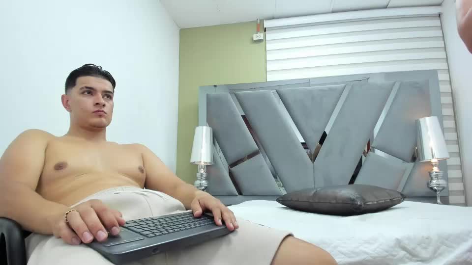 david_victoriaa Webcam Chat June 24, 2026