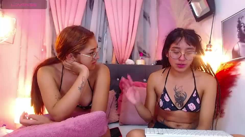 honey_lesbian_hott777 Webcam Chat June 26, 2026