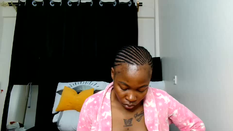 miss_kiarrafit Webcam Chat June 30, 2026