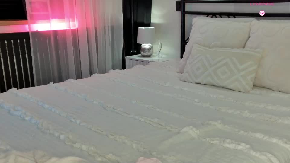 emiljanna Webcam Chat June 28, 2026