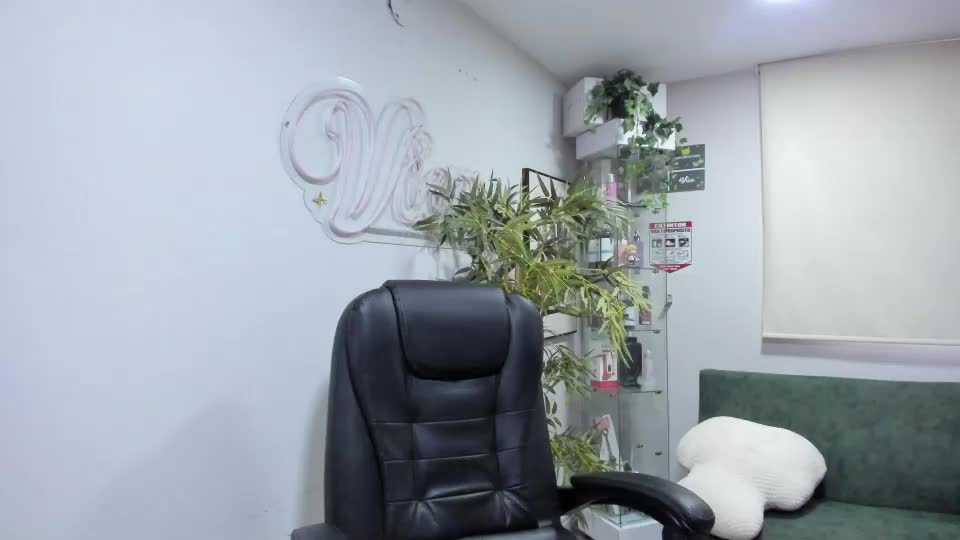 _mr_panda_ Webcam Chat June 24, 2026