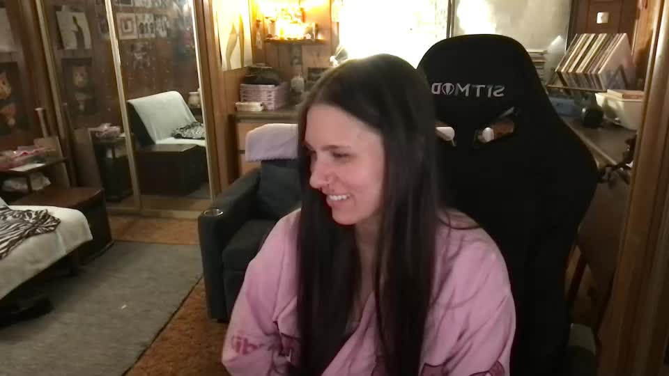 incognitoqueen Webcam Chat June 24, 2026