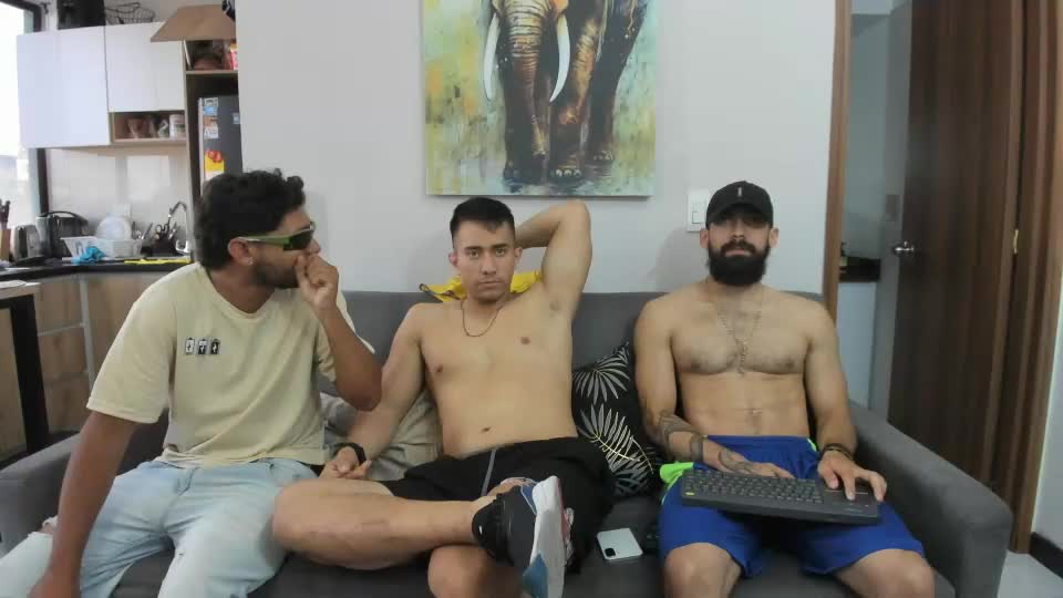 straight__friends Webcam Chat June 26, 2026