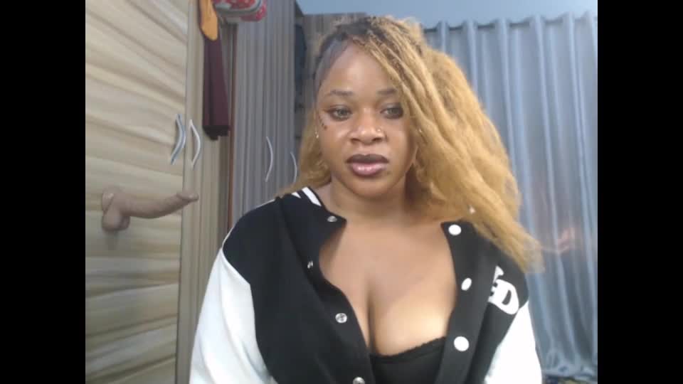 chocox_petitqueen Webcam Chat June 28, 2026