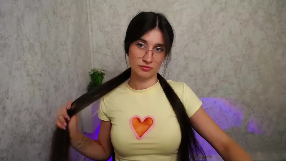 lauradre_ Webcam Chat June 28, 2026