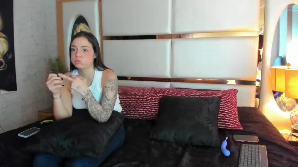celeste_starsss Webcam Chat June 23, 2026