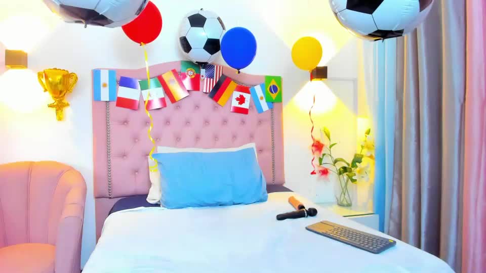 paulinavera Webcam Chat June 30, 2026