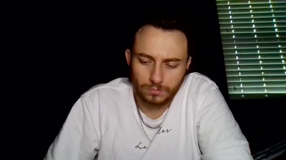 cloudyydayzz Webcam Chat June 20, 2026