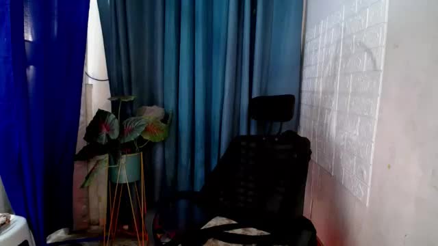 night_crystal1111 Webcam Chat June 14, 2026