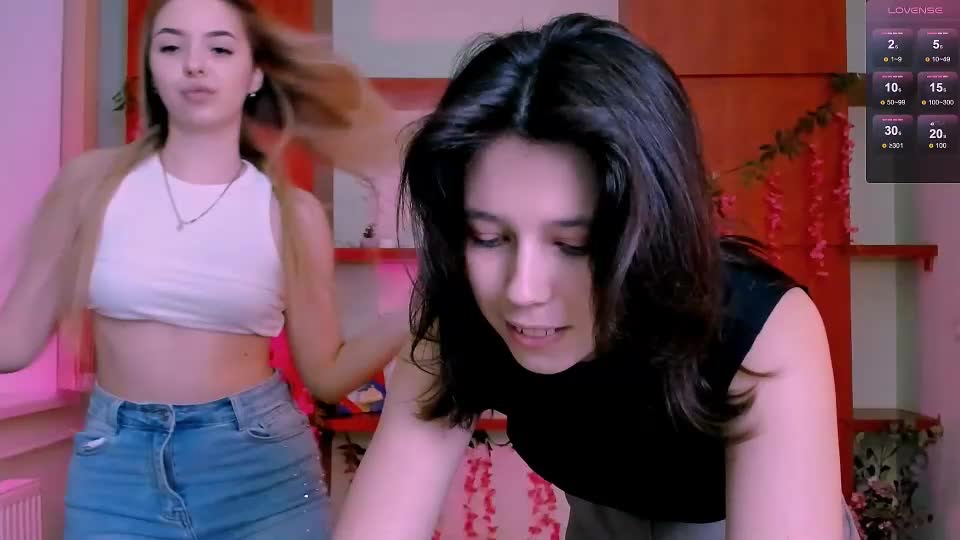 viola_sweet_ Webcam Chat June 28, 2026