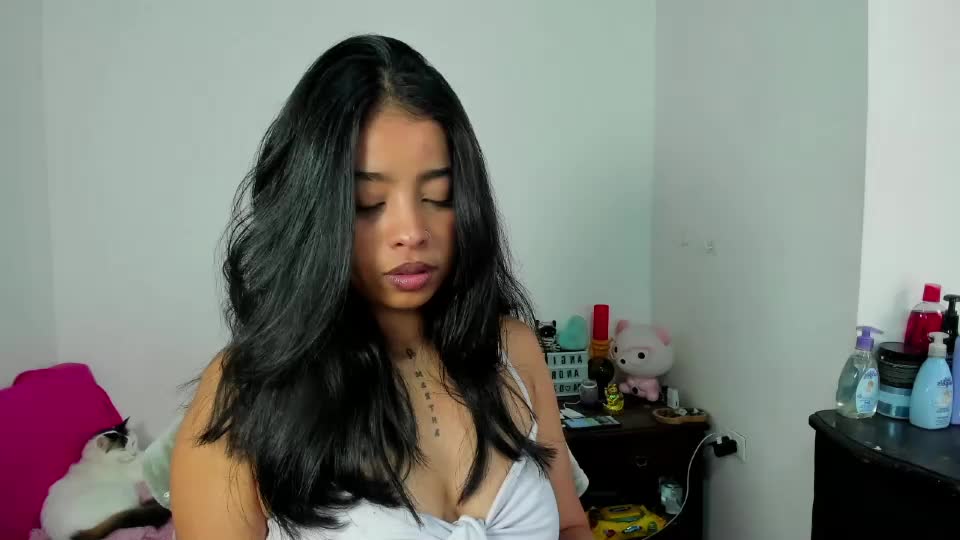 angielee01 Webcam Chat June 26, 2026