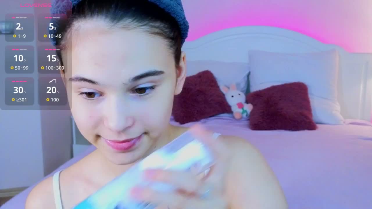 CoralineJones Webcam Chat June 14, 2026