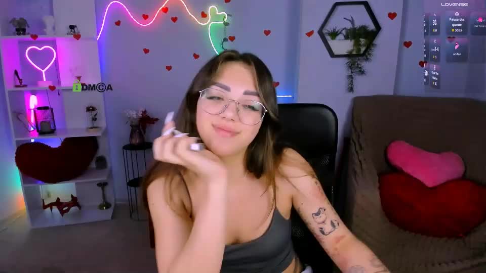 kiki_swan Webcam Chat June 25, 2026