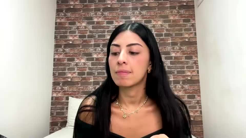 abrilsantosxo Webcam Chat June 30, 2026