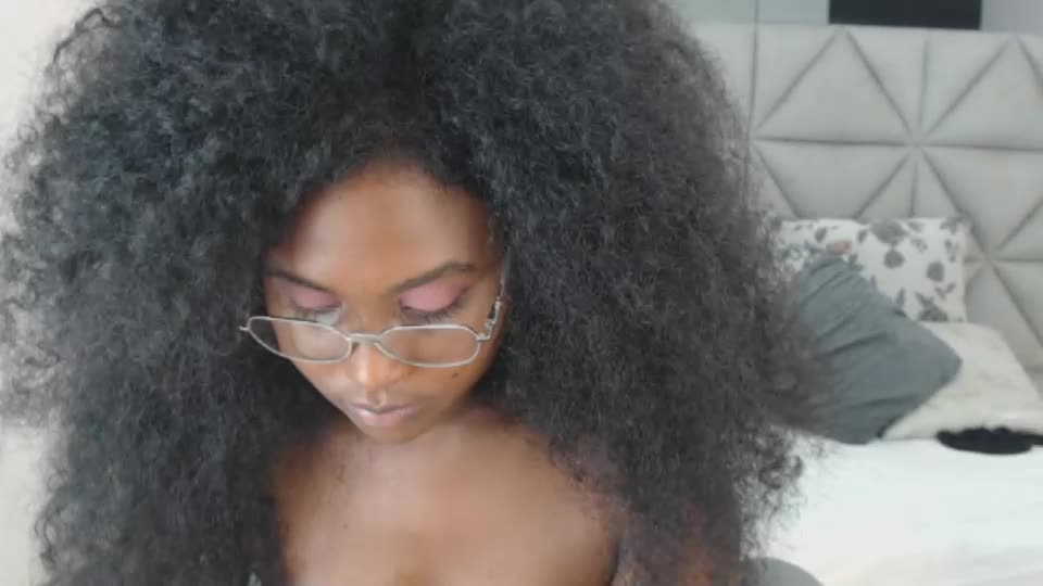 lily_mendoza Webcam Chat June 30, 2026