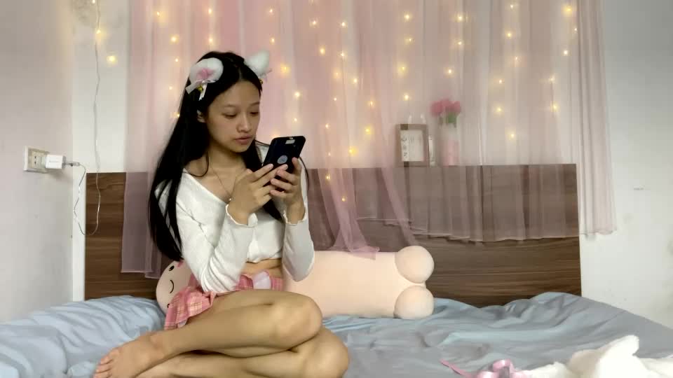 shy_pink_doll Webcam Chat June 30, 2026