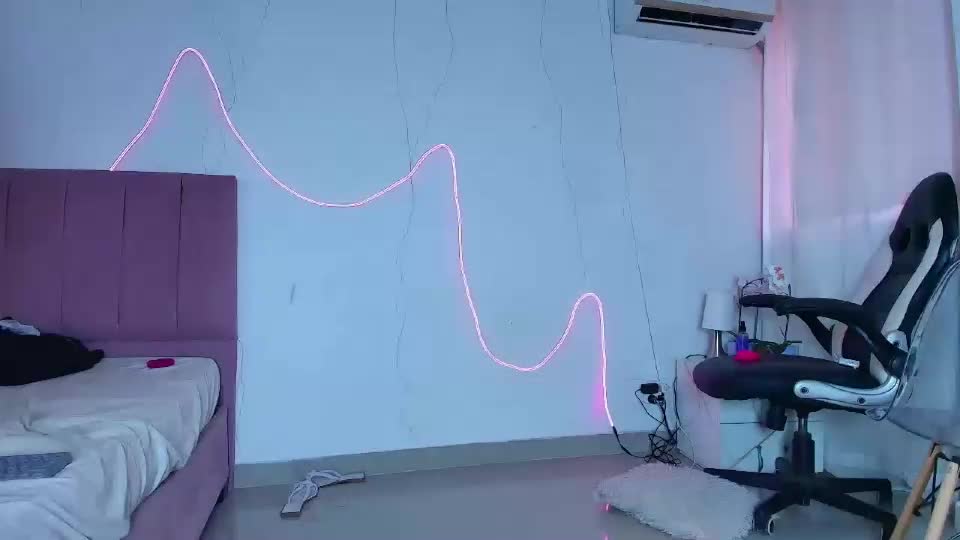 salome_horny3 Webcam Chat July 1, 2026