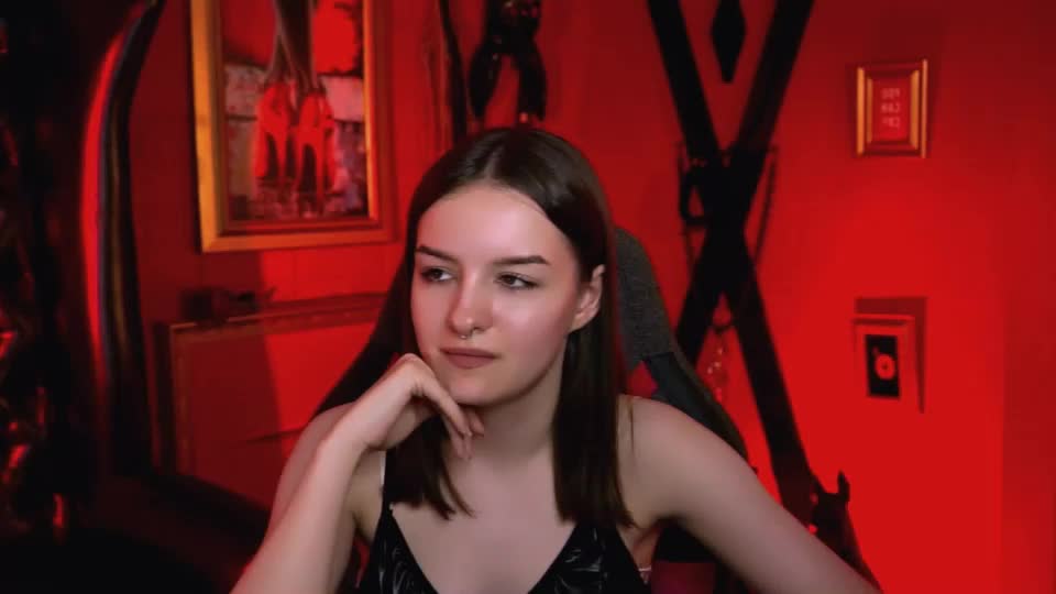 kelliebanshe Webcam Chat July 1, 2026