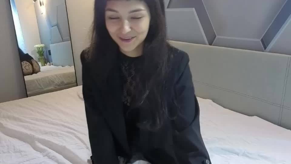 hihika Webcam Chat July 1, 2026
