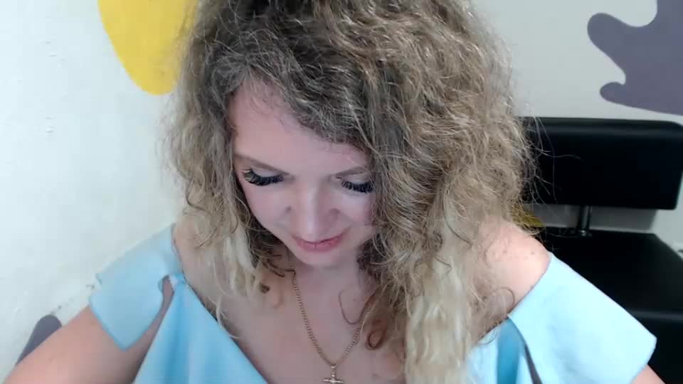 luxdonna Webcam Chat July 1, 2026