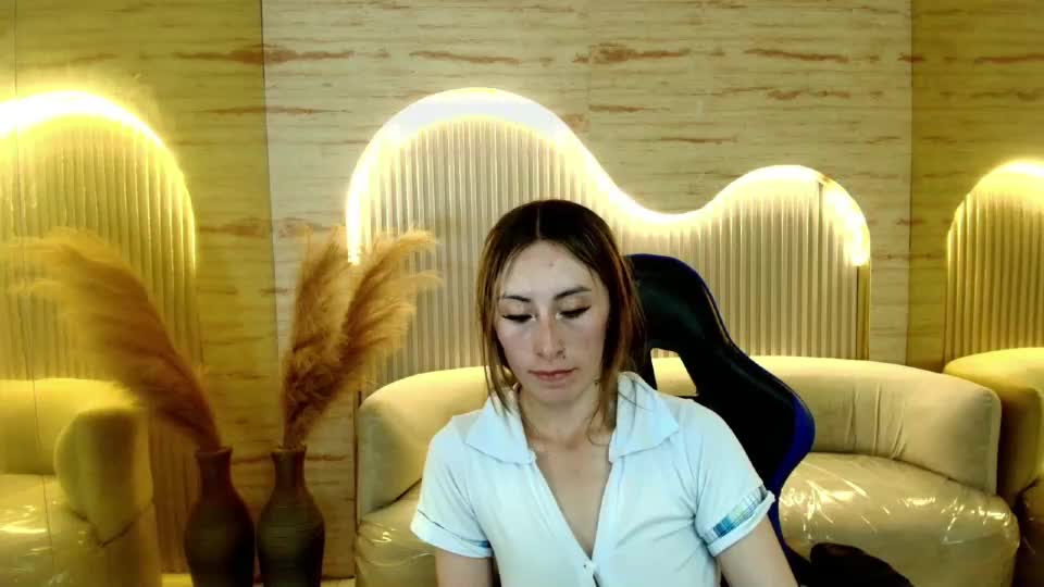 katalina_r Webcam Chat July 1, 2026