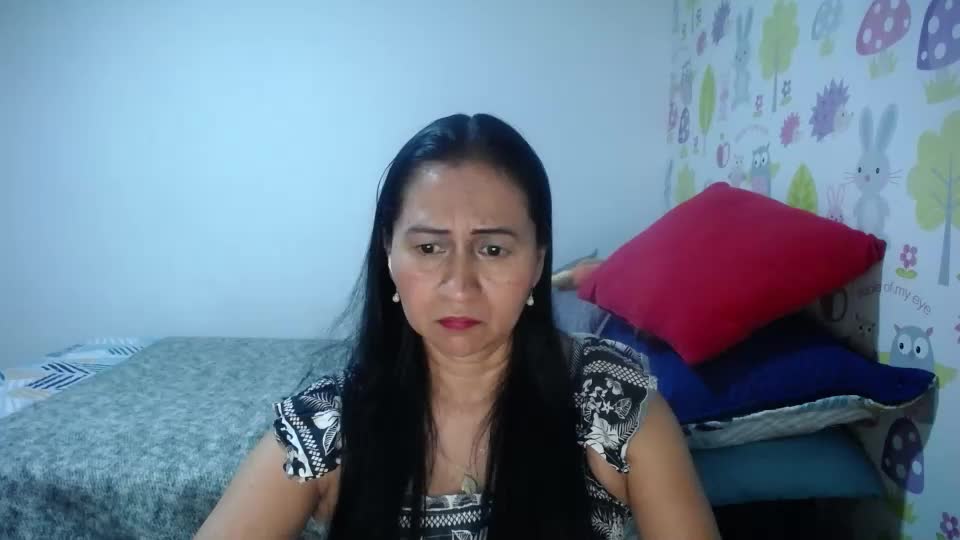tyna_b Webcam Chat July 1, 2026