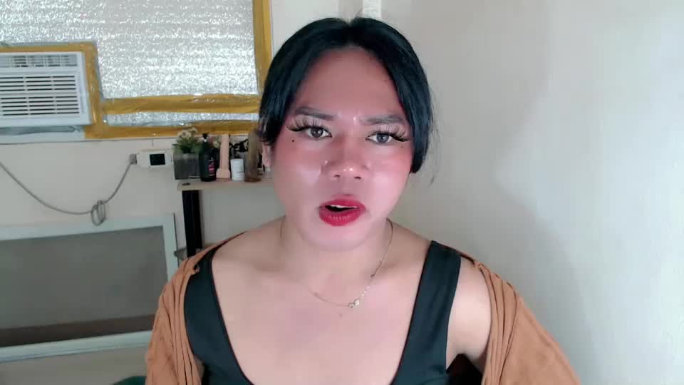bella_ngo Webcam Chat July 1, 2026