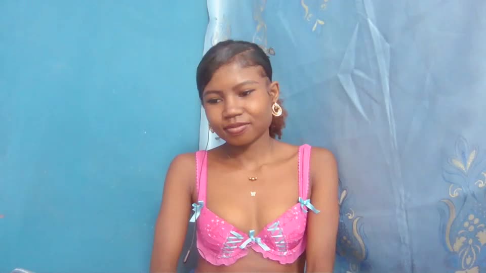 hasleyinah Webcam Chat July 1, 2026