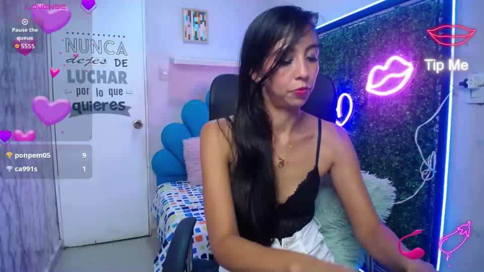 sandra_petite19 Webcam Chat July 1, 2026
