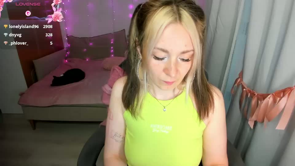 izzyholly Webcam Chat July 2, 2026
