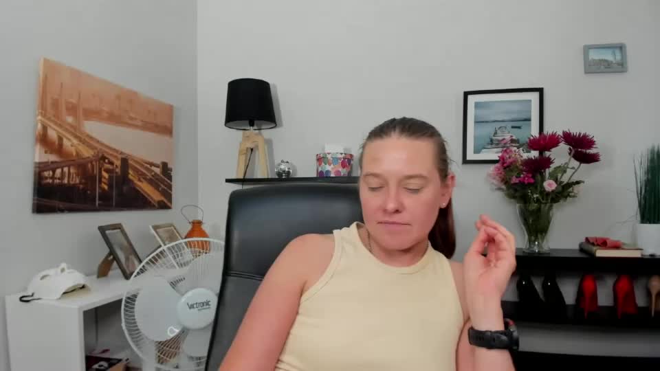 ladyalessa Webcam Chat July 2, 2026