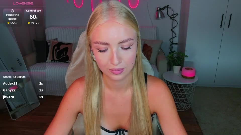 blonde_vibe Webcam Chat July 2, 2026