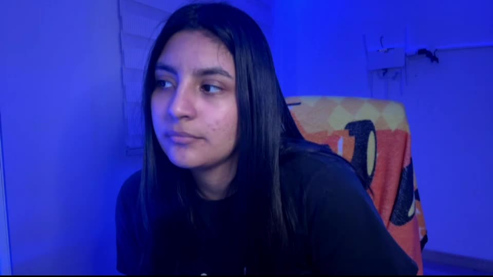 cloe_small08 Webcam Chat July 2, 2026