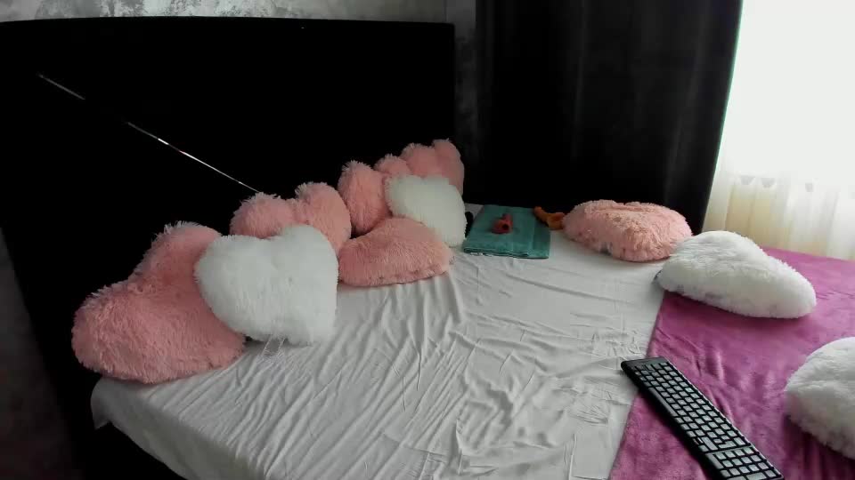 amenaavans Webcam Chat July 4, 2026