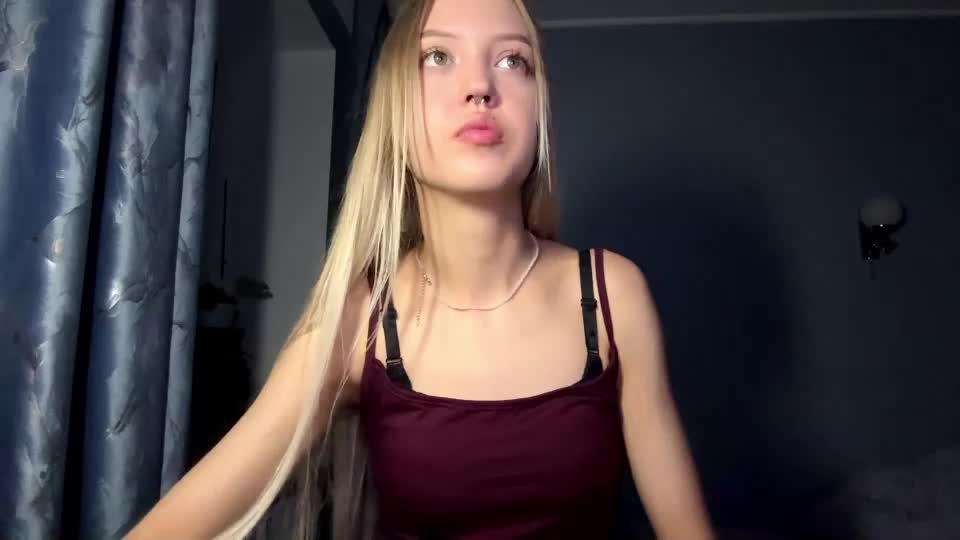 evelinegallucci Webcam Chat July 4, 2026