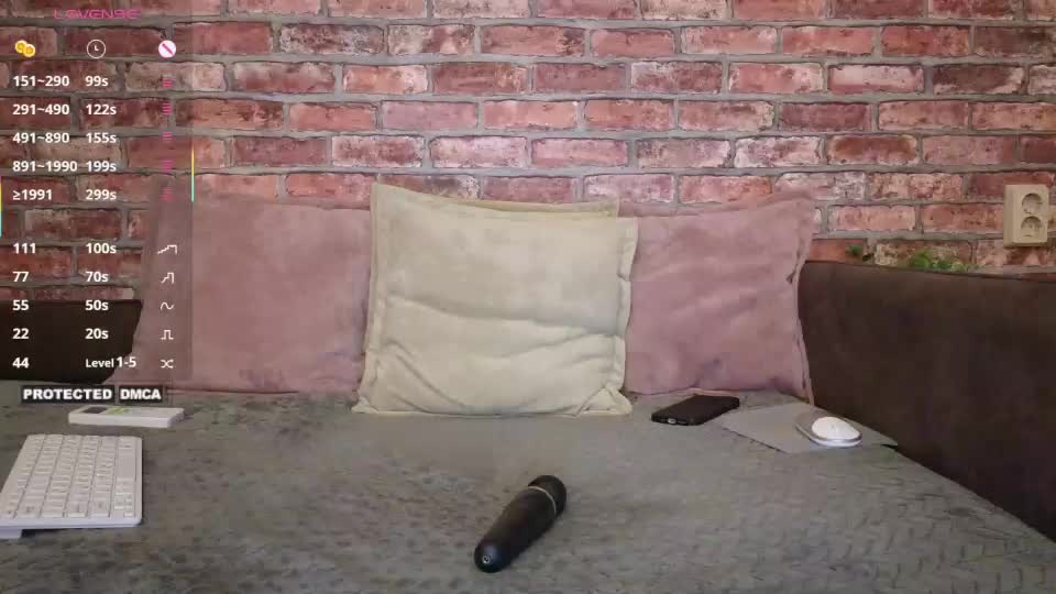 valerie_kiss Webcam Chat July 4, 2026