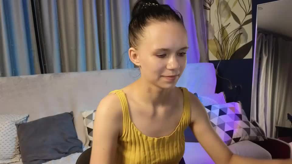 kira_bliss_ Webcam Chat July 4, 2026