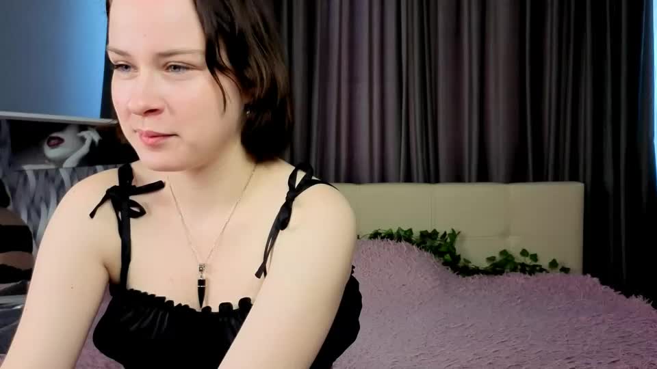 charlotte_mistresssss Webcam Chat July 4, 2026
