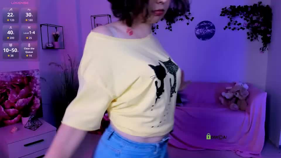mia_mooon_ Webcam Chat July 4, 2026