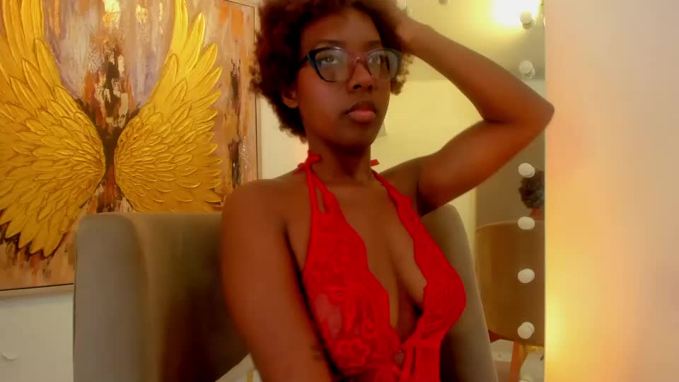kiara_curls Webcam Chat July 4, 2026