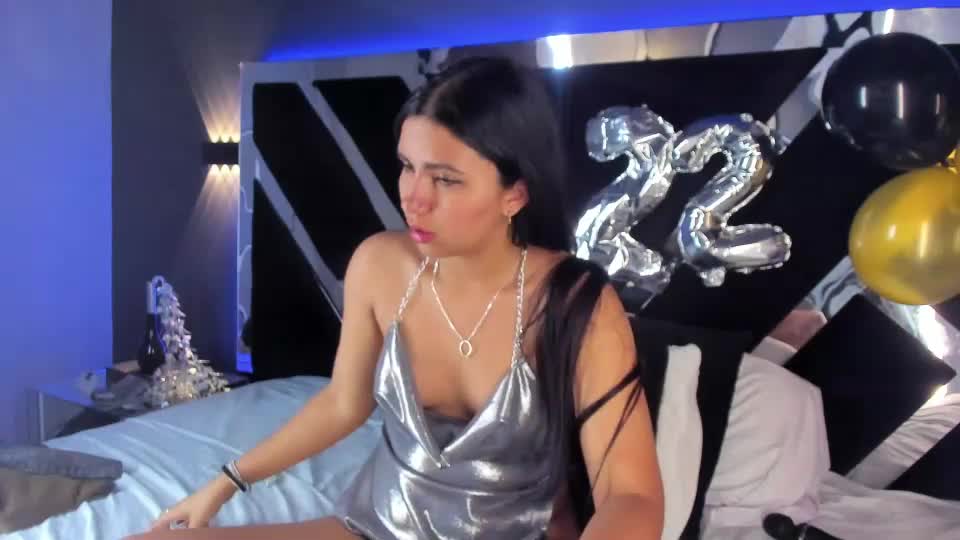 larabrook Webcam Chat July 4, 2026