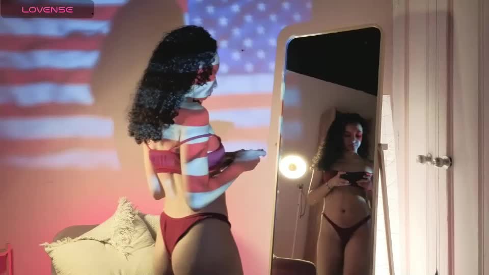 violet__15 Webcam Chat July 4, 2026