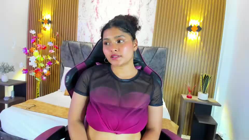 izzy_lux Webcam Chat July 5, 2026