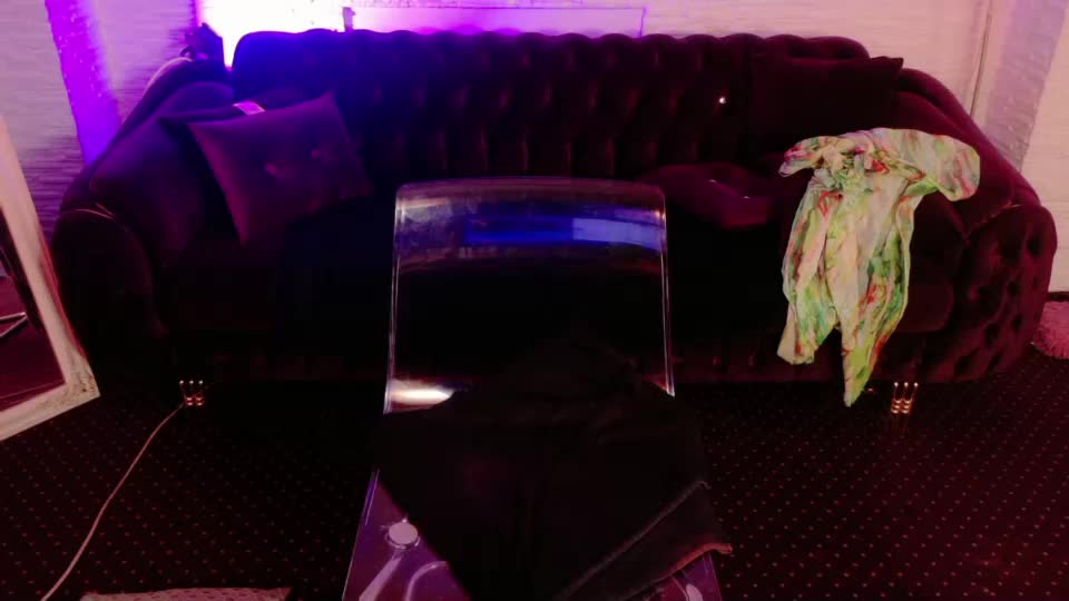 siennashinee Webcam Chat July 5, 2026