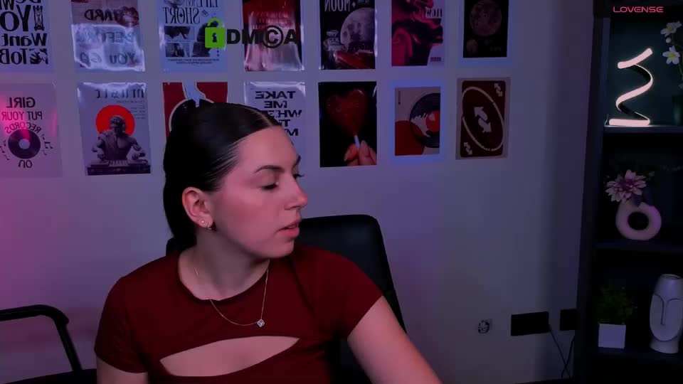 amalialowell Webcam Chat July 5, 2026