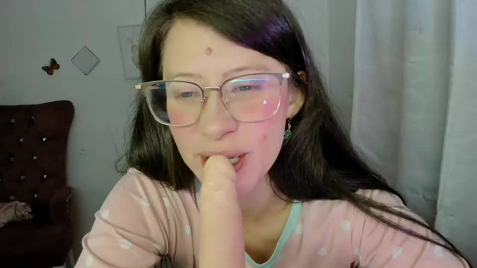 zooeybelair Webcam Chat July 5, 2026