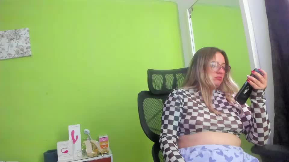 auradivina2 Webcam Chat July 5, 2026