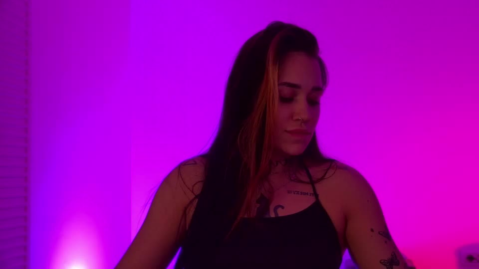 kyradesire Webcam Chat July 6, 2026